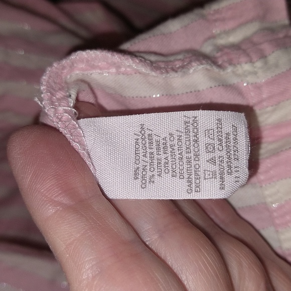 Victoria's Secret pajamas in iconic pink stripe - Picture 10 of 10